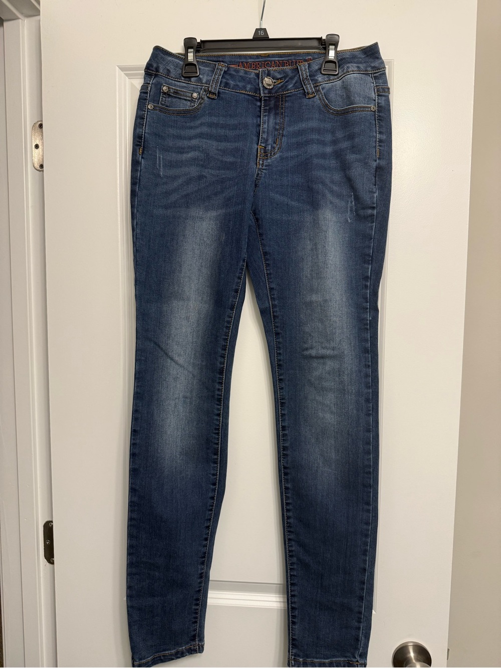 American Eagle Outfitters Dark Blue Straight-Leg Women’s Jeans